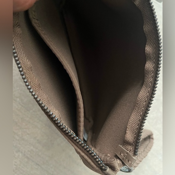 Athleta Revive Revive Zip Pouch Brown Wristlet - Picture 5 of 7